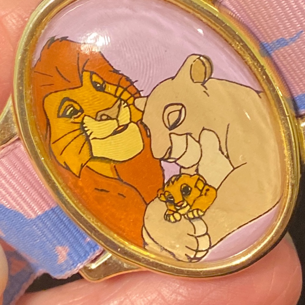 Vintage Lion King bracelet with large domed cameo Simba family